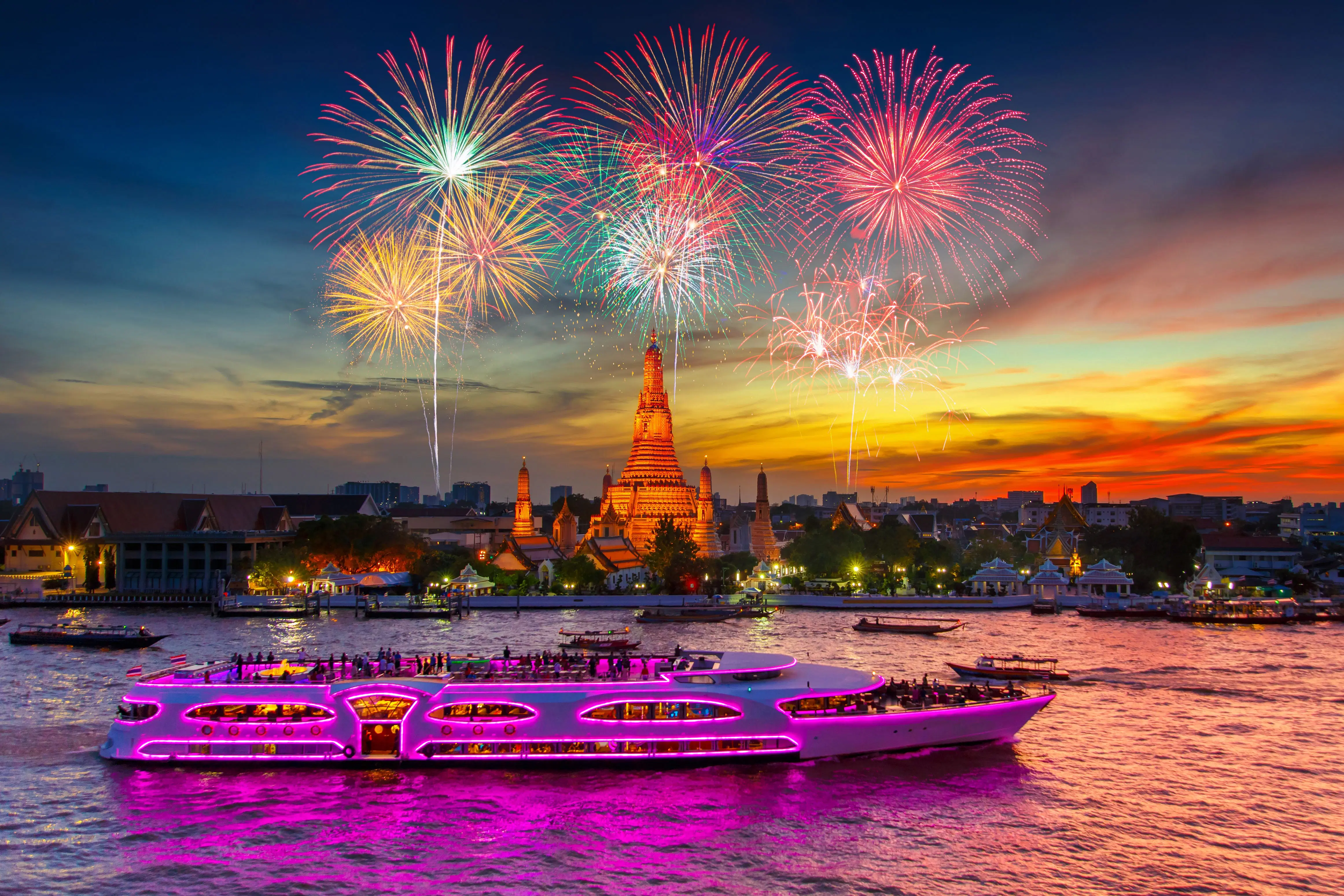 Chao Phraya River Dinner Cruise